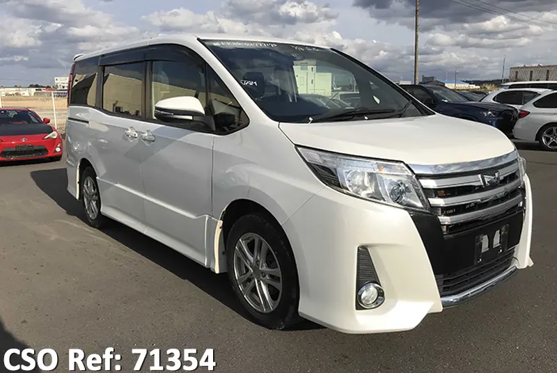 Toyota / Noah 2016